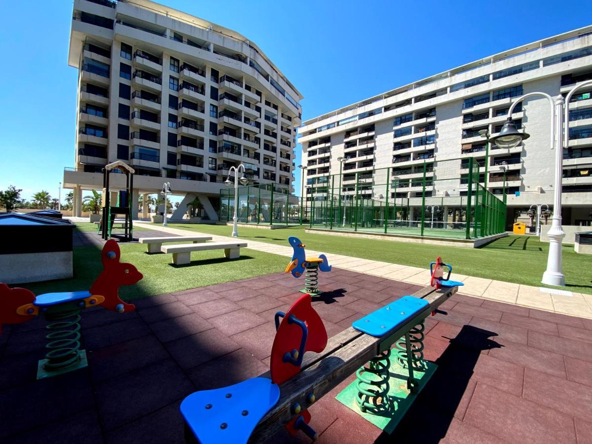 M & B Beach Apartment Valencia Buitenkant foto