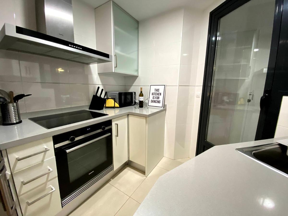 M & B Beach Apartment Valencia Buitenkant foto