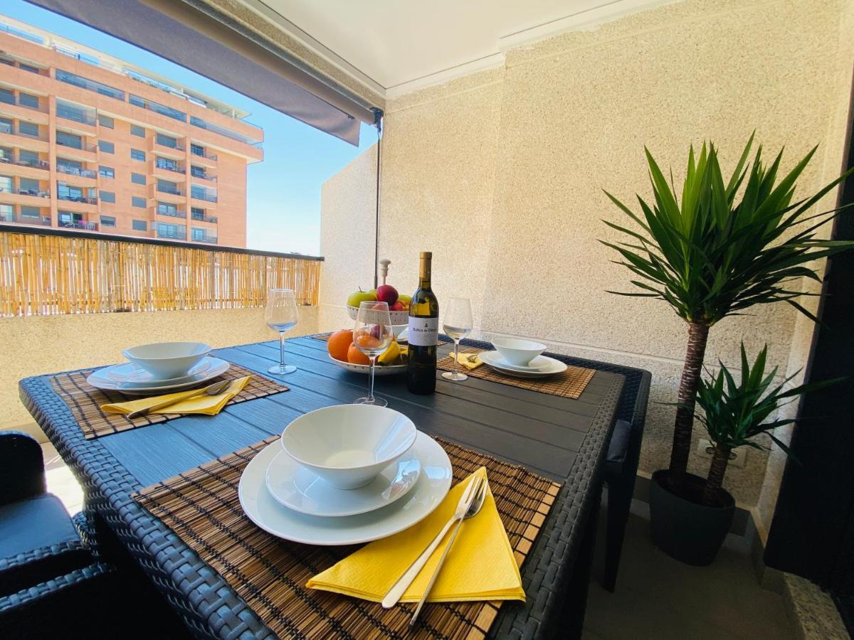 M & B Beach Apartment Valencia Buitenkant foto